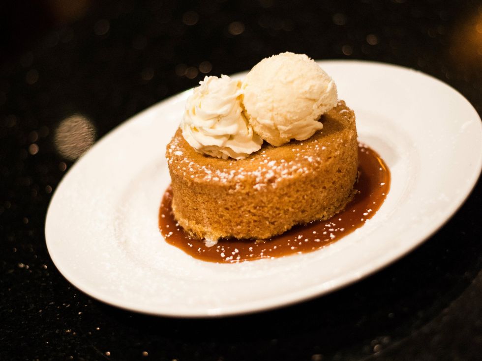 butter cake, del friscos, dallas, dining