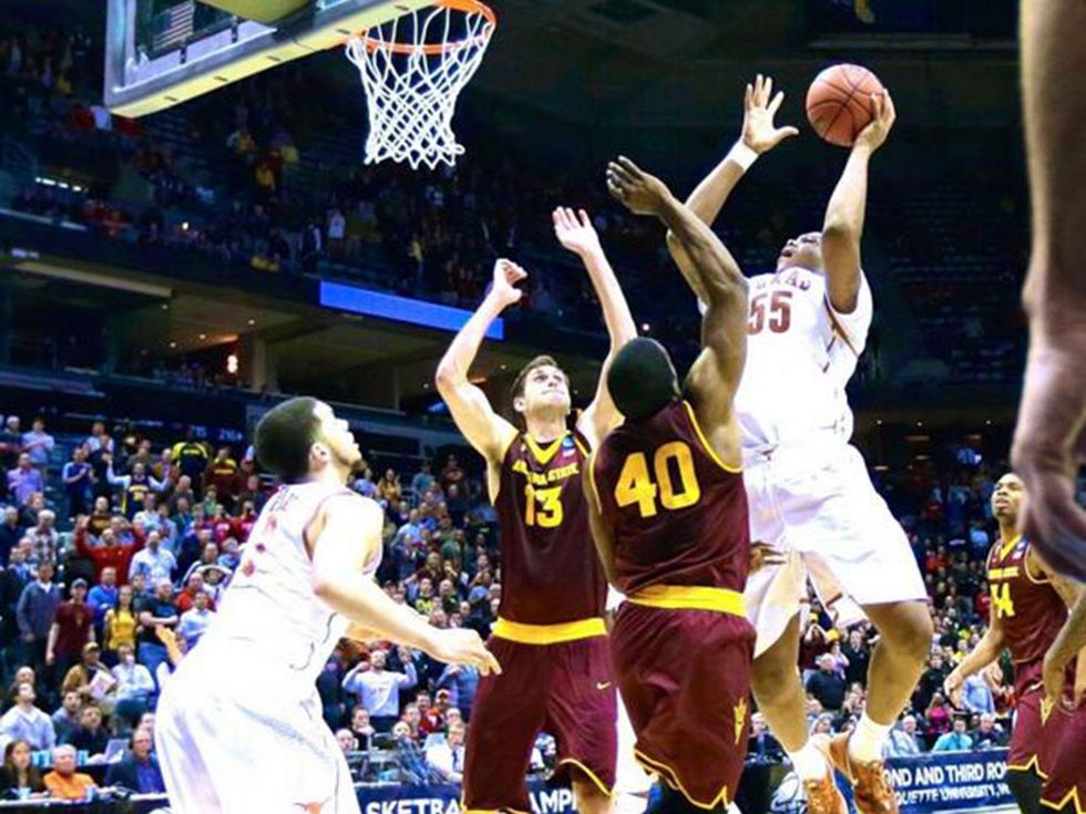 Cameron Ridley UT basketball buzzer beater shot 1 March 2014