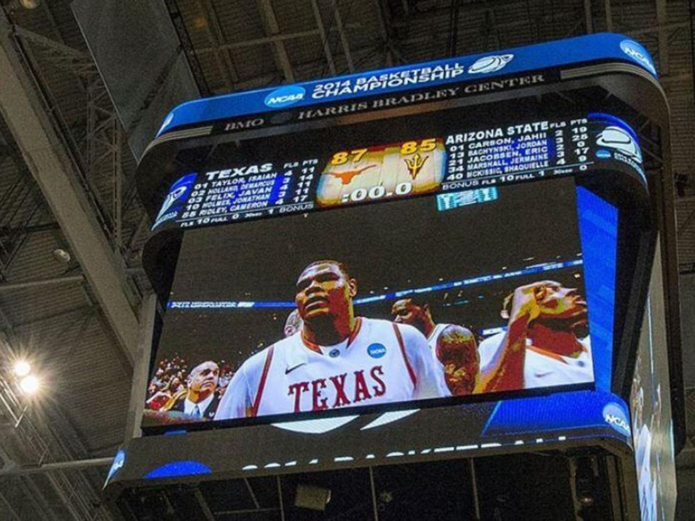 Cameron Ridley UT basketball buzzer beater shot 1 March 2014