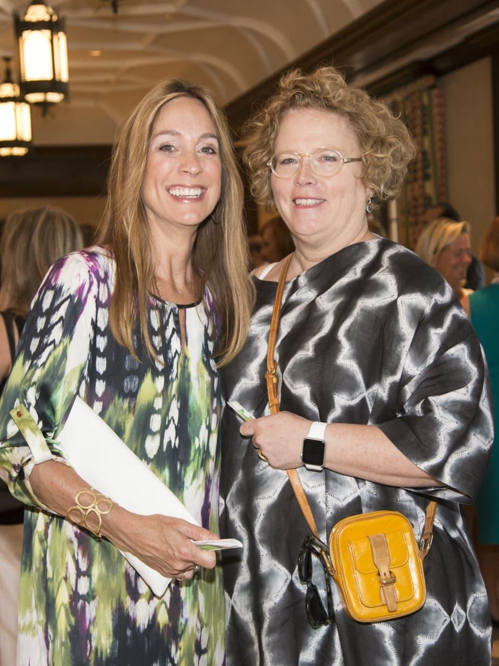 Camille Liebbe, Lori Trent