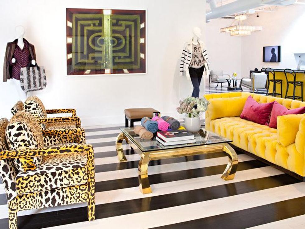 Canary, Merry Vose, boutique