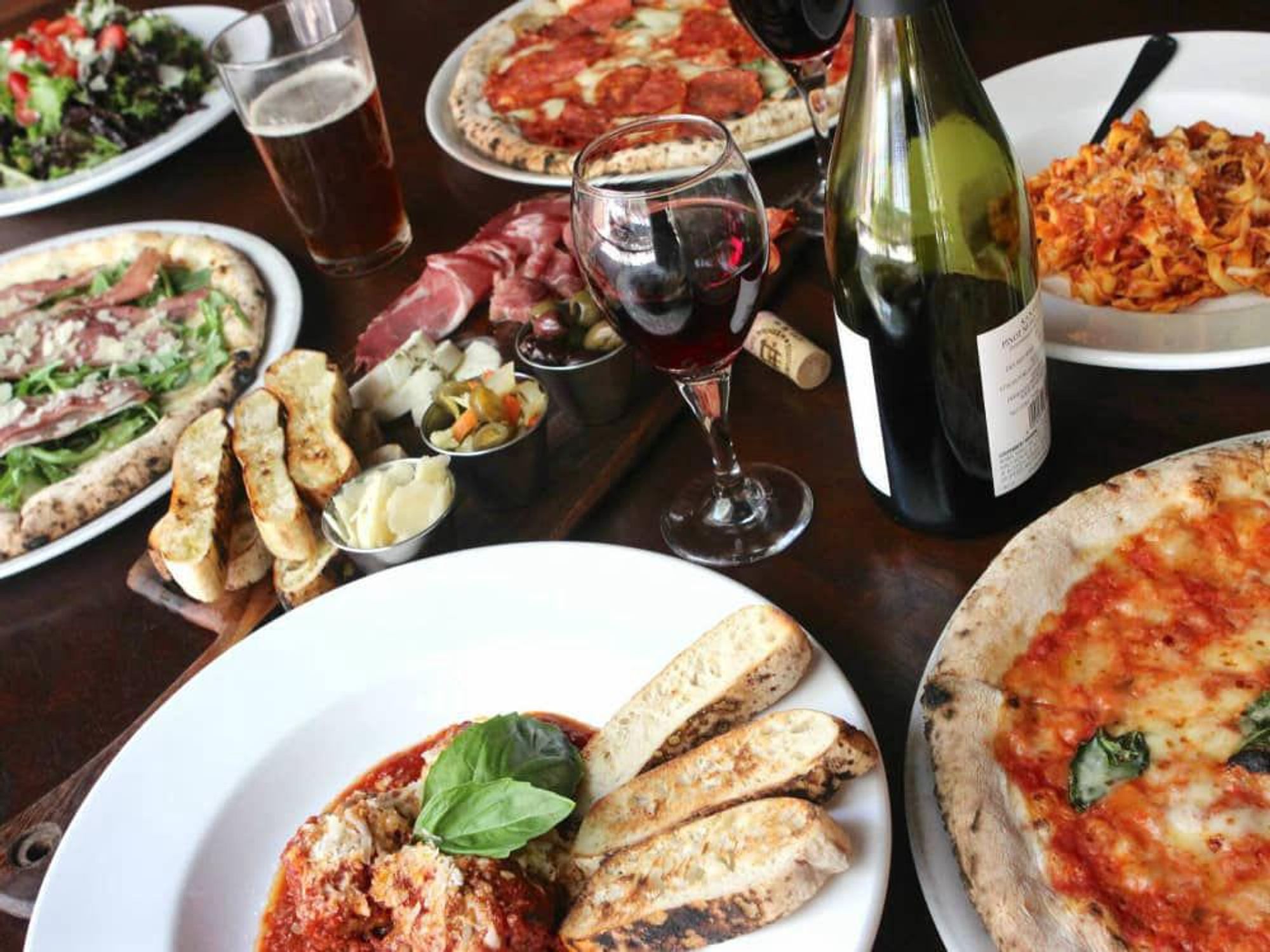 Cane Rosso restaurant pizza pasta