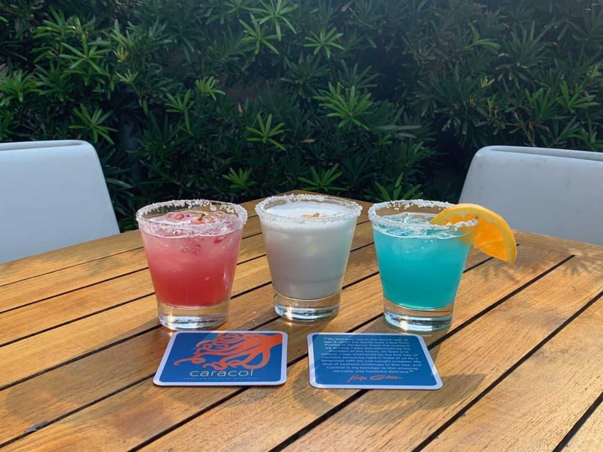 Caracol red white blue margaritas