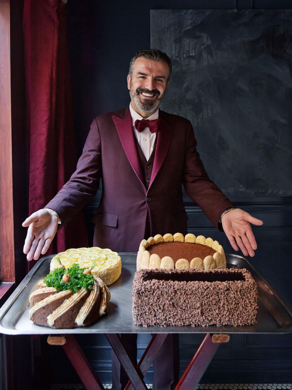 Carbone dessert tray