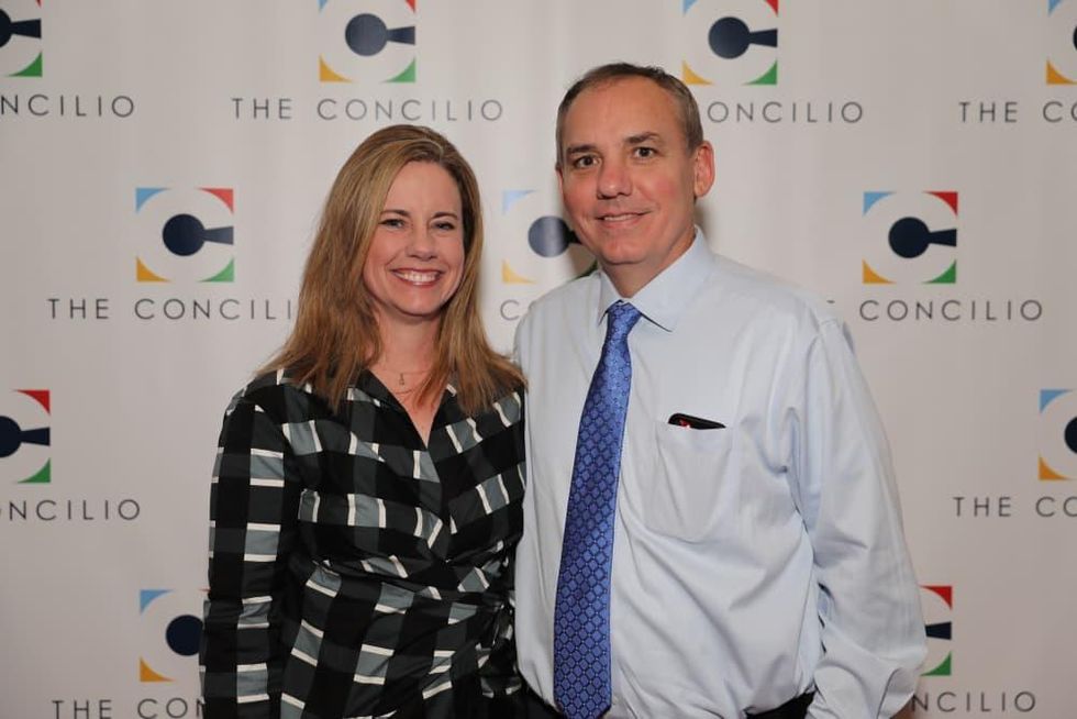 Carolyn Carlson, Dan Carlson