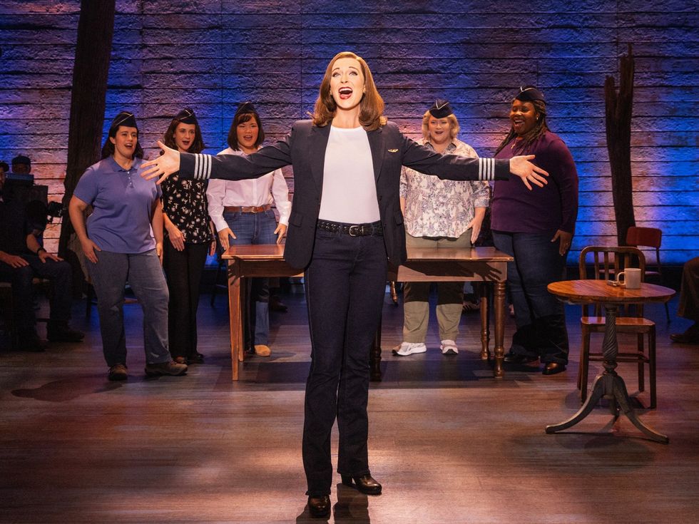 Cast of 2023 tour of Come From Away