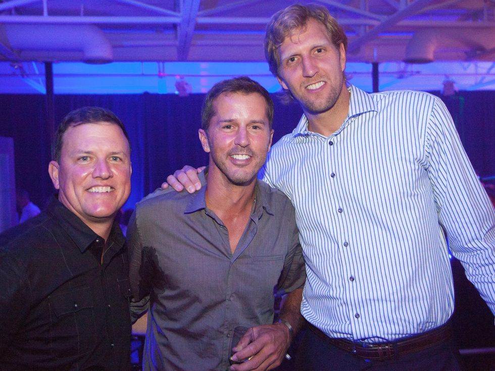 Charlie McKinney, Mike Modano, Dirk Nowitzki, Club 41