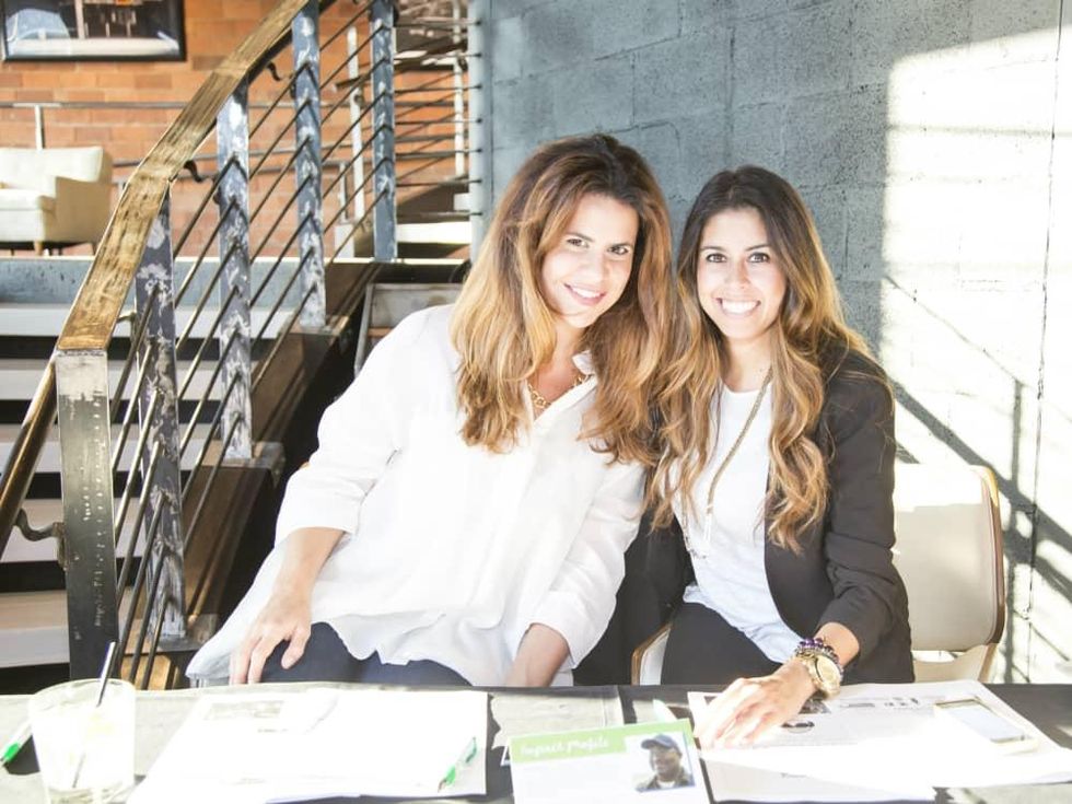 Chela Moros, Laura Ailshire