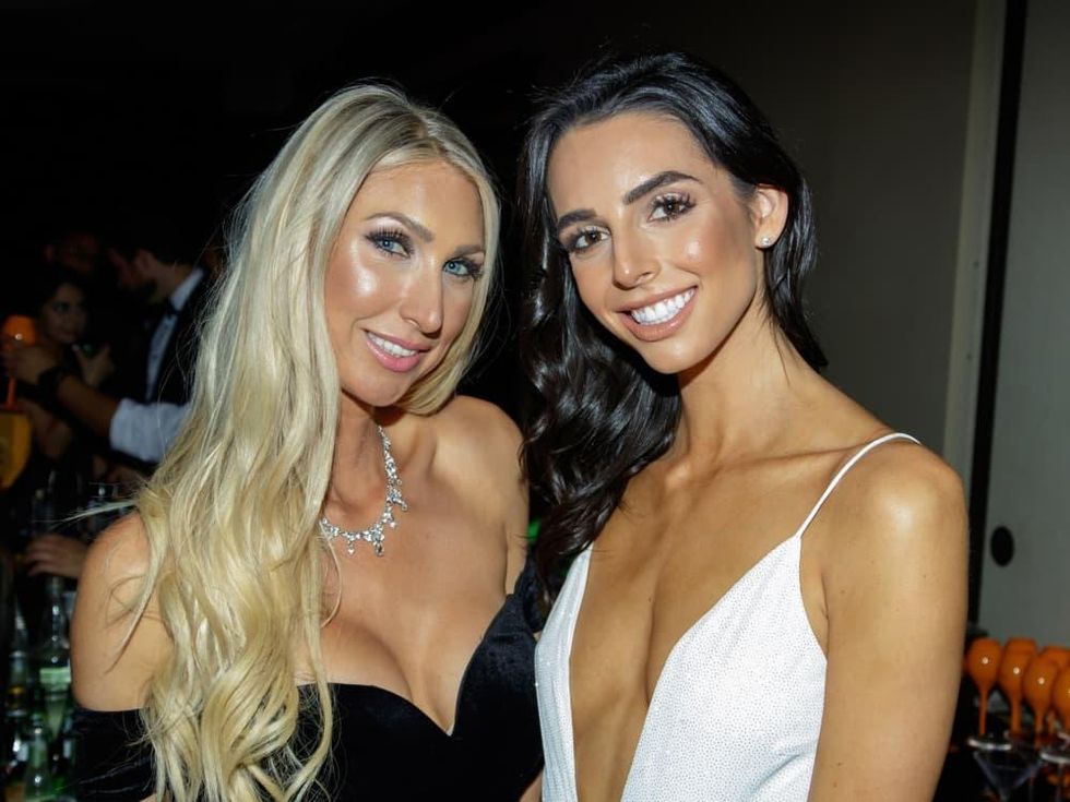 Chelsea Groux, Amanda Paun