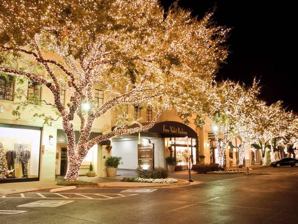 Christmas lights in Highland Park Village