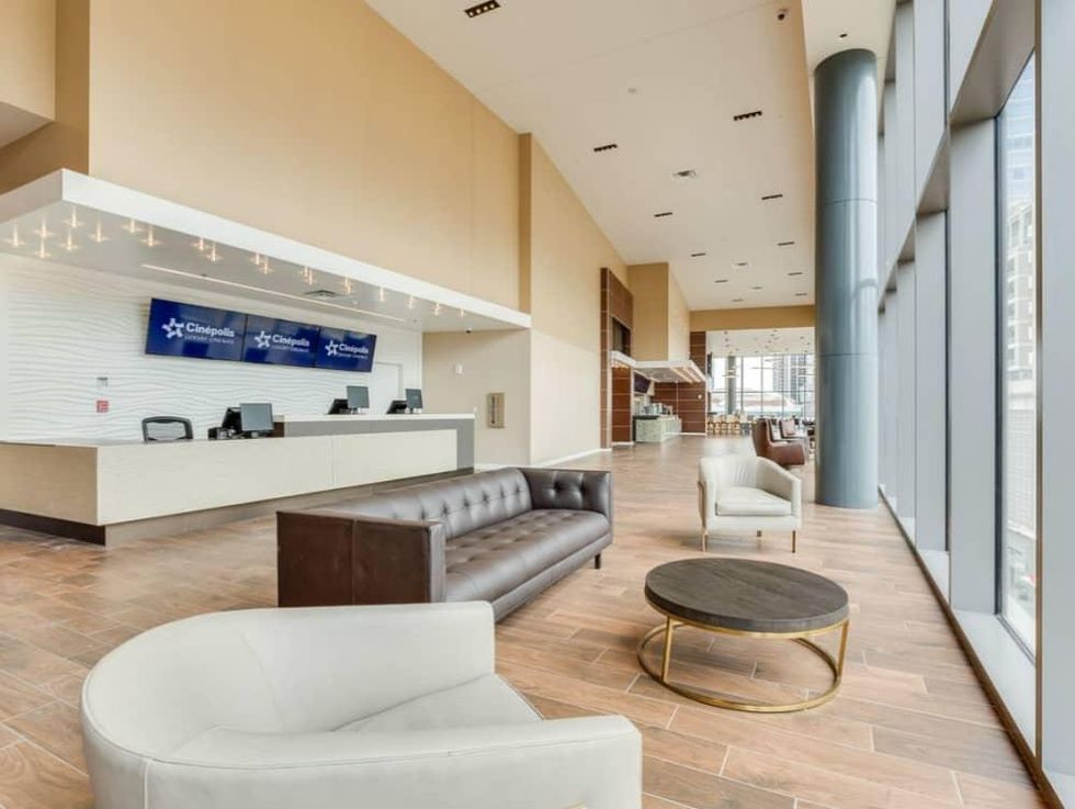 Cin\u00e9polis USA Victory Park