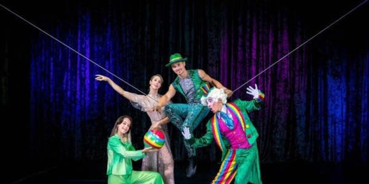 Lone Star Circus presents Cirque: Spirit Of Christmas