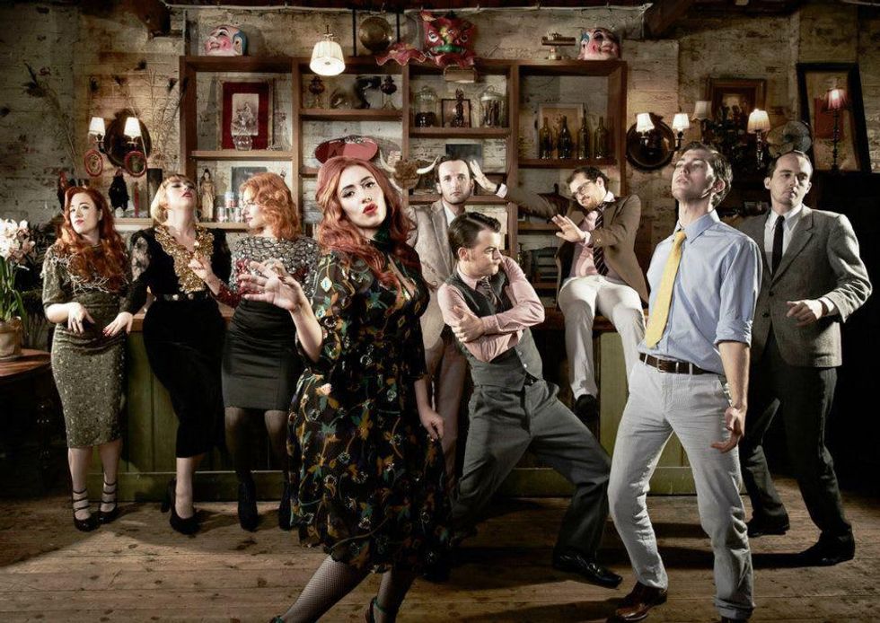 Clairy Browne & the Bangin' Rackettes