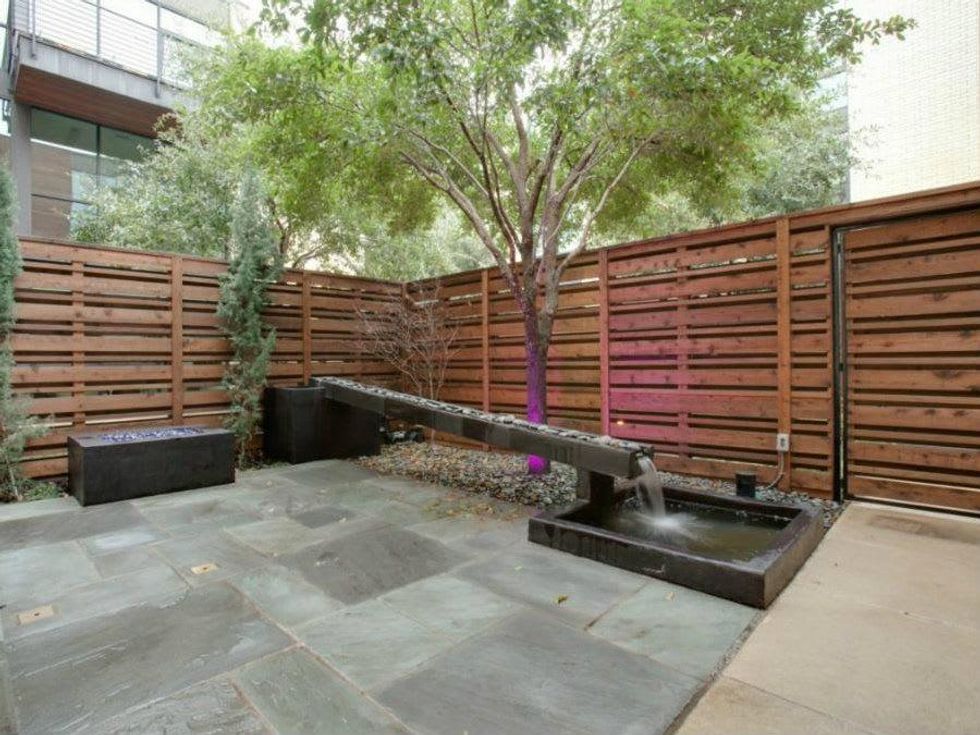 Courtyard at 4321 Travis St. in Dallas
