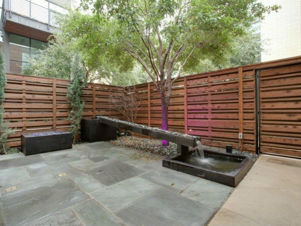 Courtyard at 4321 Travis St. in Dallas