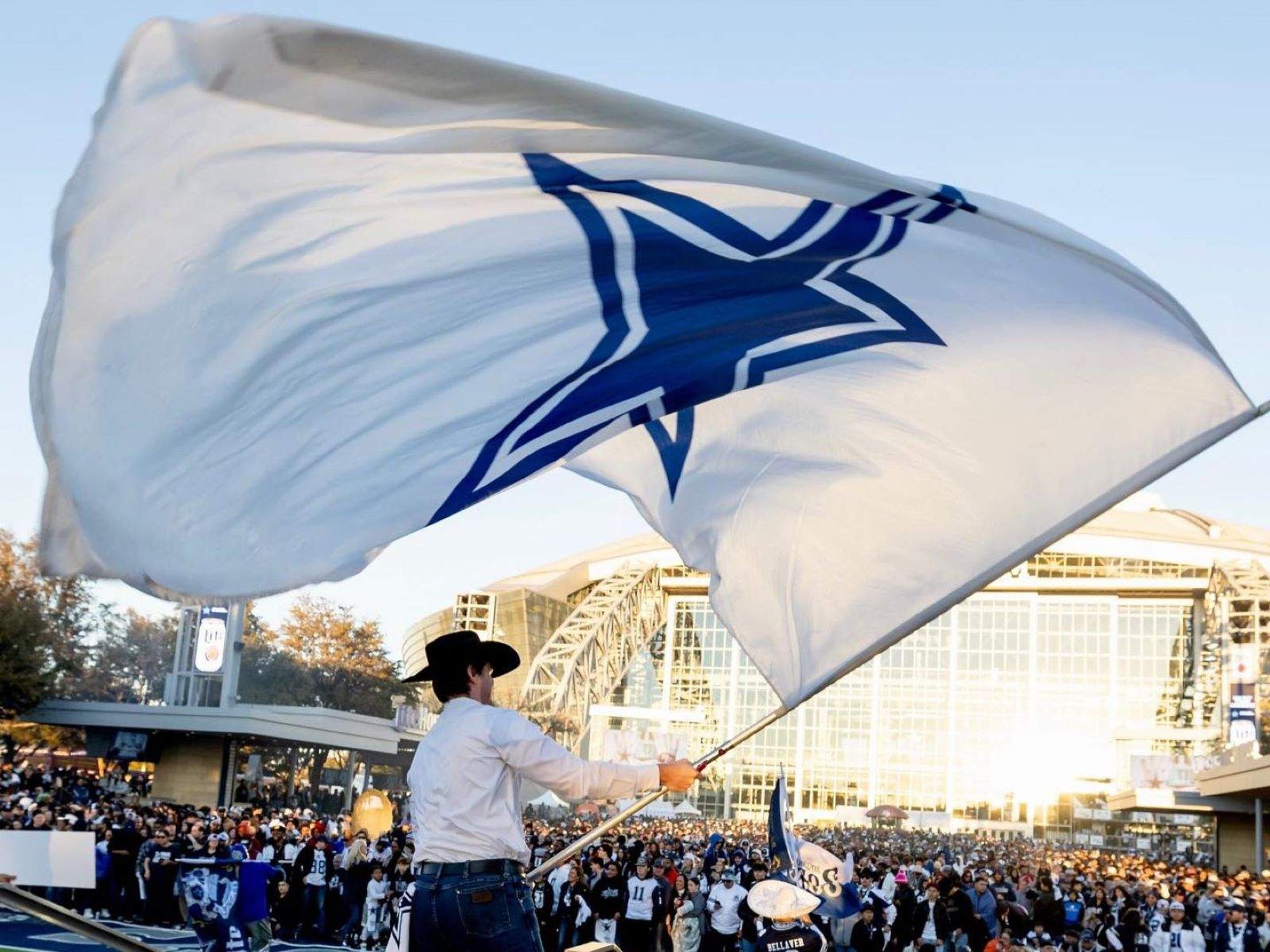 Cowboys tailgate, AT&T Stadium
