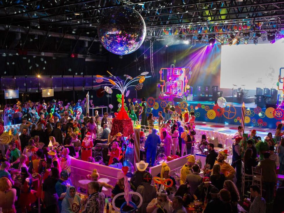 Crowd at the Bomb Factory