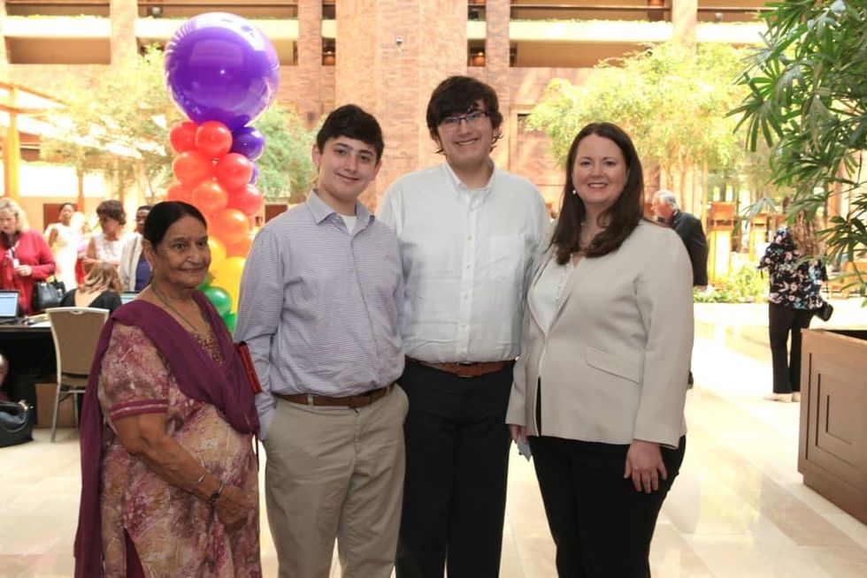 DAL_Rainbow Days Pot Of Gold