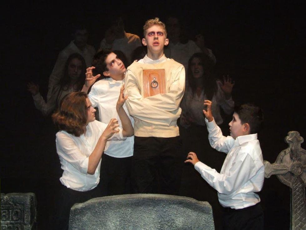 Dallas Children's Theater present Ghouls and Graveyards