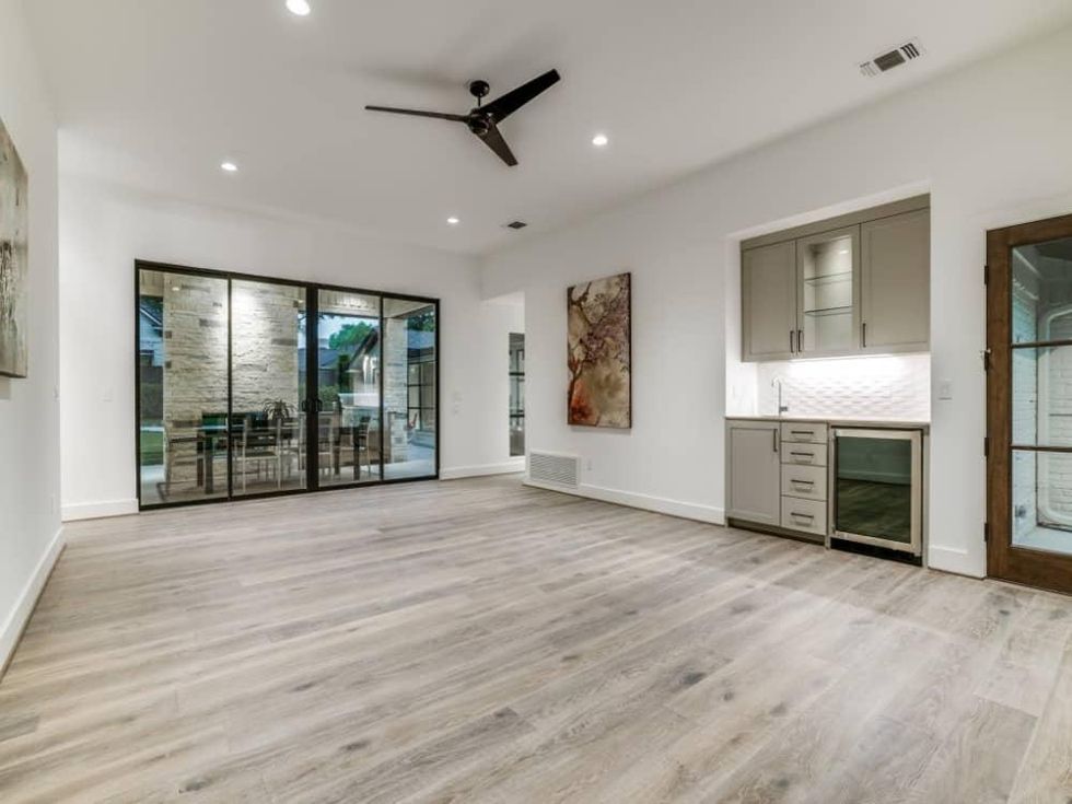 dallas home, 7242 midbury drive