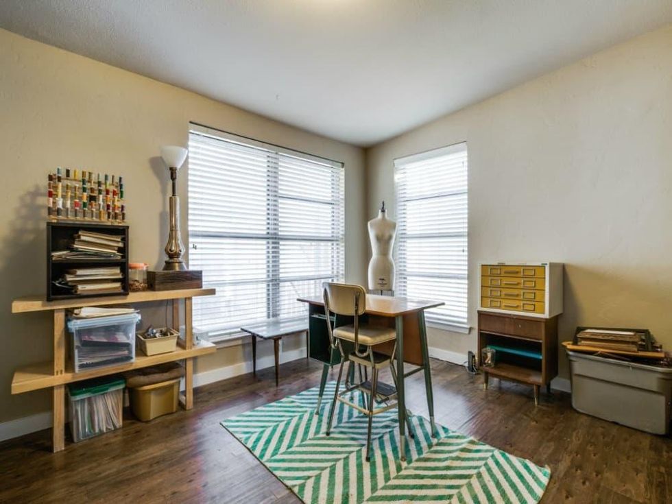 Dallas, home for sale, 936 peavy road, office