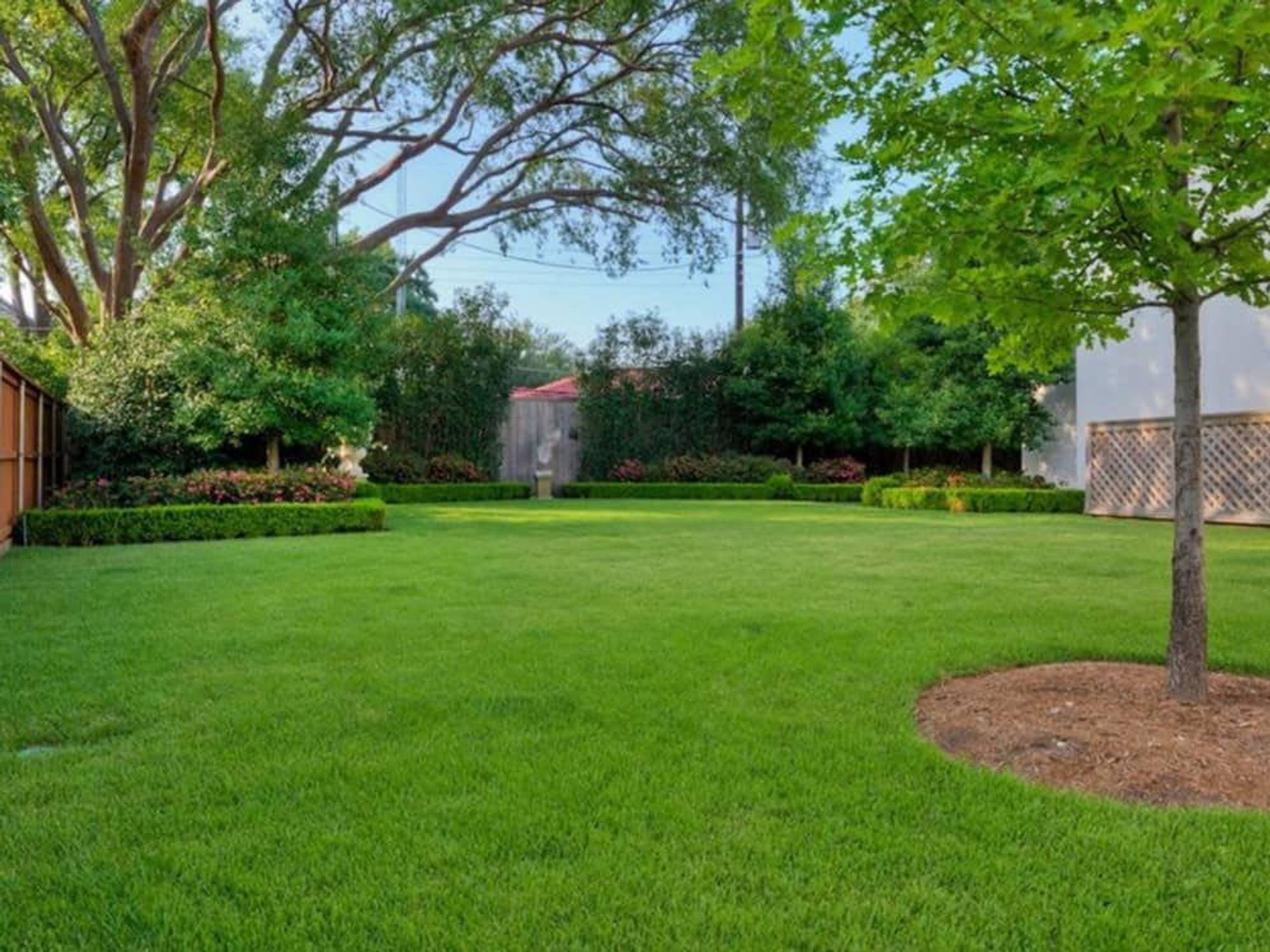 Dallas house_10227 Gaywood Road