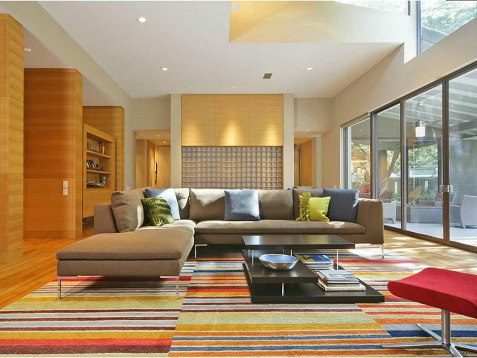 Dallas living room porch.com