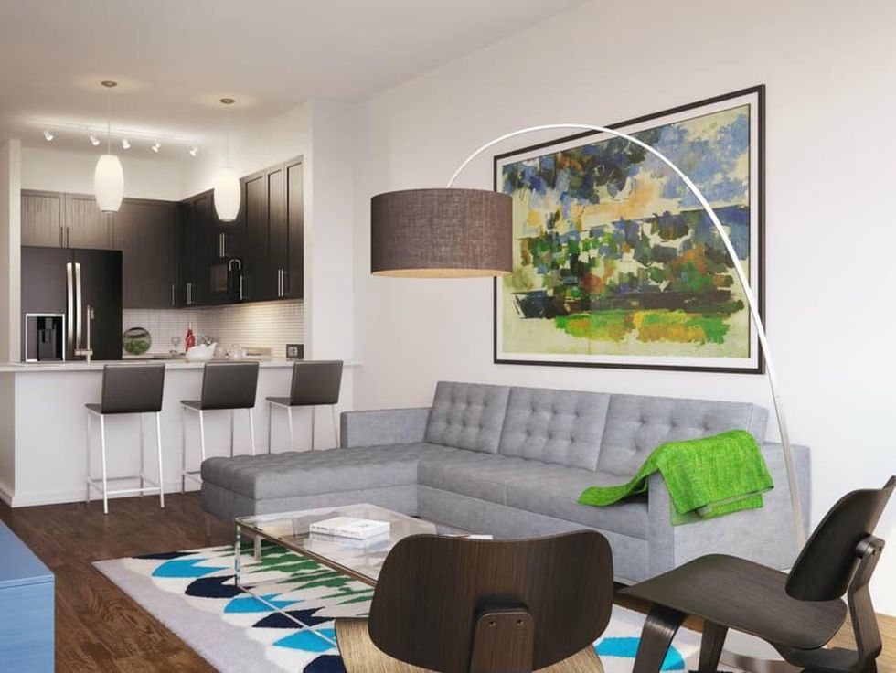 Dallas living room porch.com