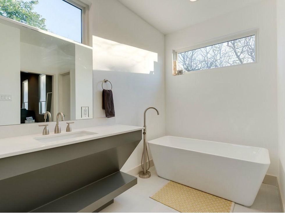 Dallas midcentury redo by Durham Builders