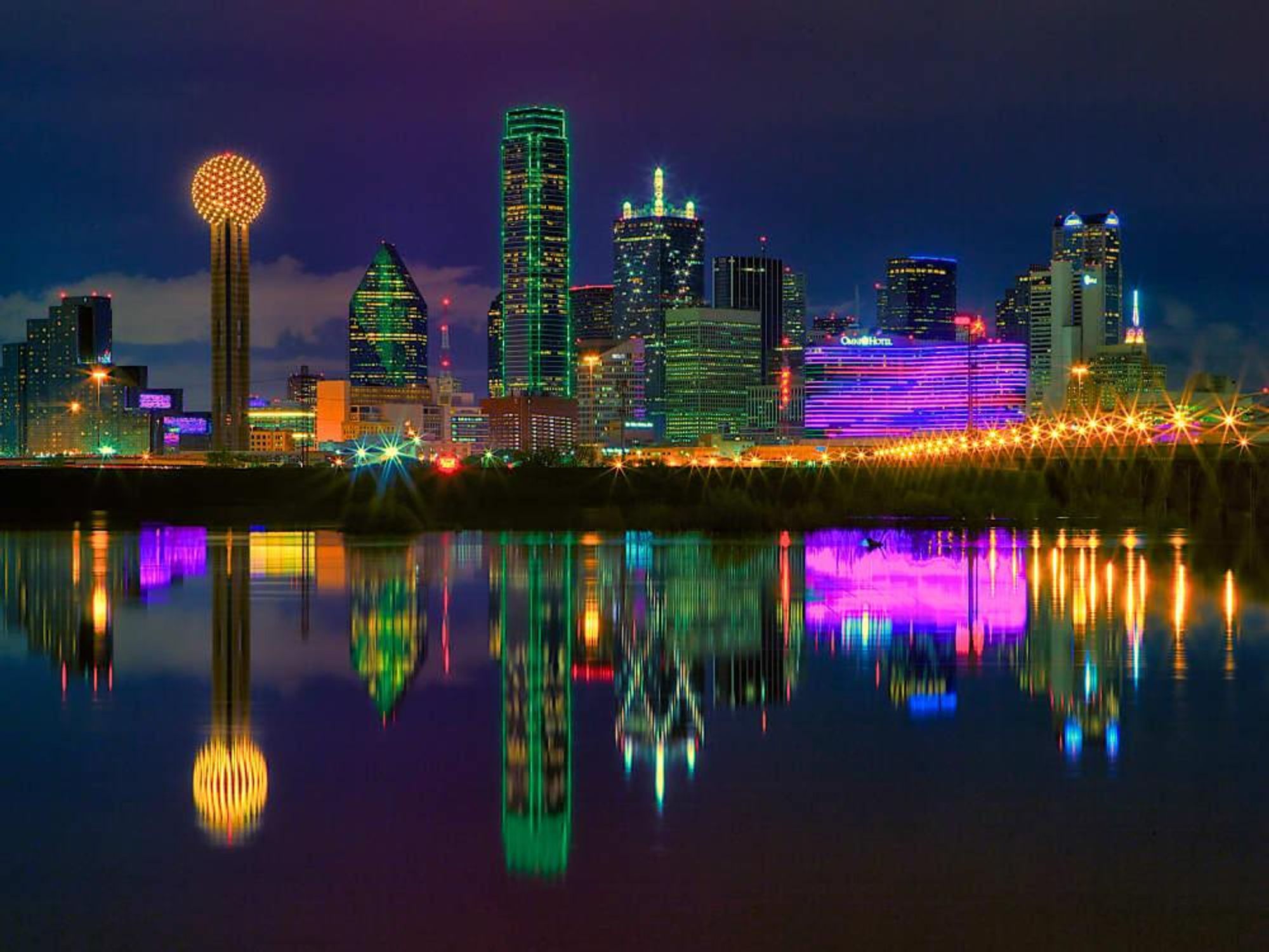 Dallas skyline at night
