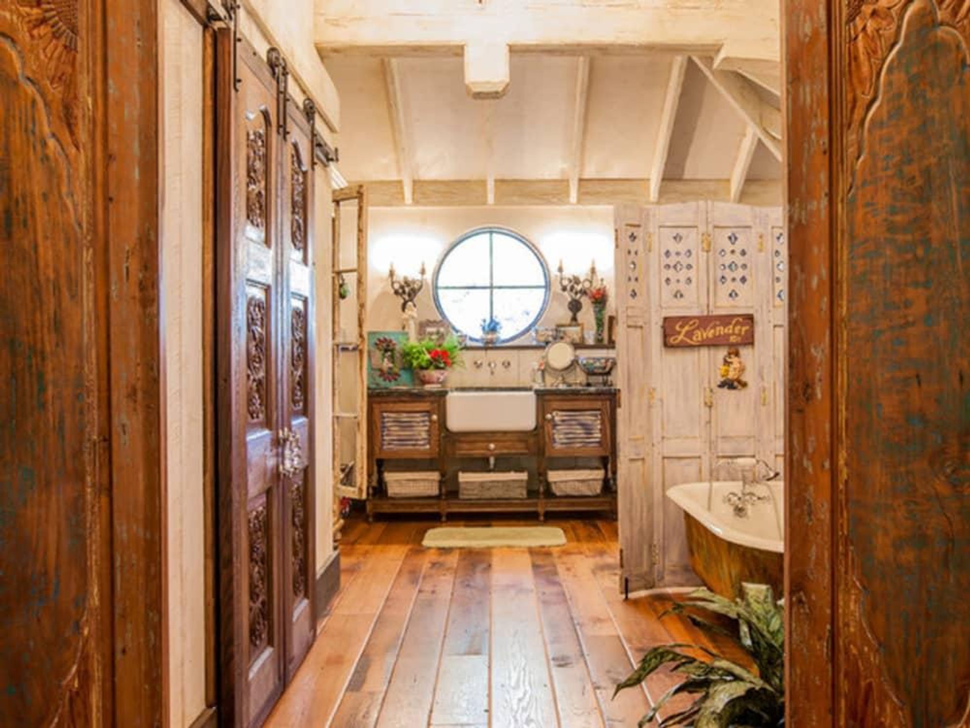 Dallas University Park home Houzz tour bathroom