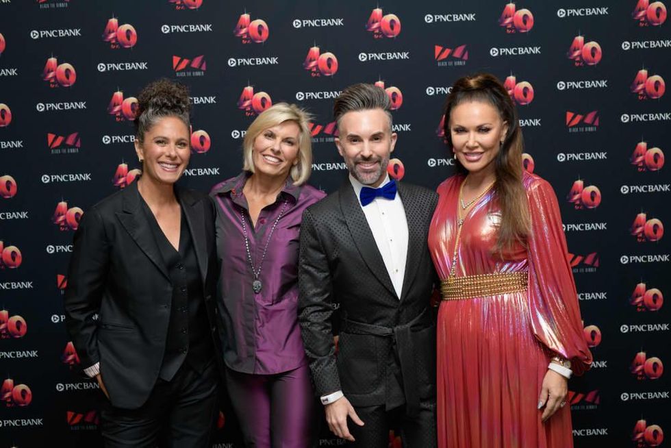 Dana Goldberg, Sandy Yawn, Brad Pritchett, LeAnne Locken