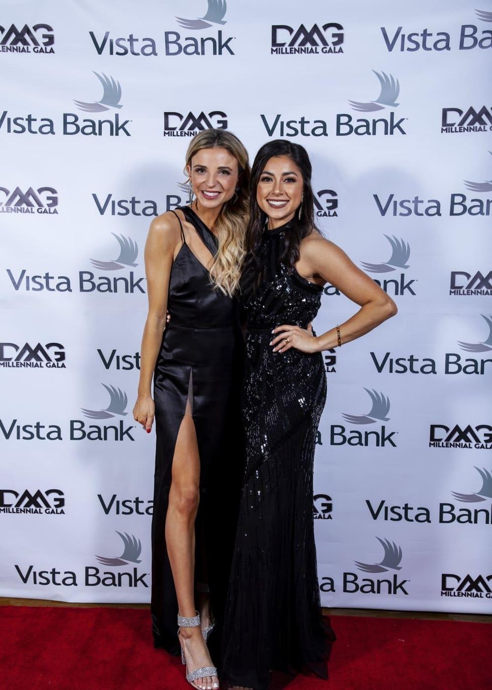 Dani Austin, Jeanine Amapola