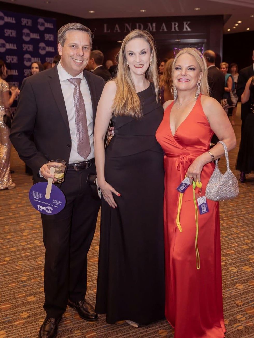 Daryl Roberts, Rebecca Roberts, Rebecca Marabito