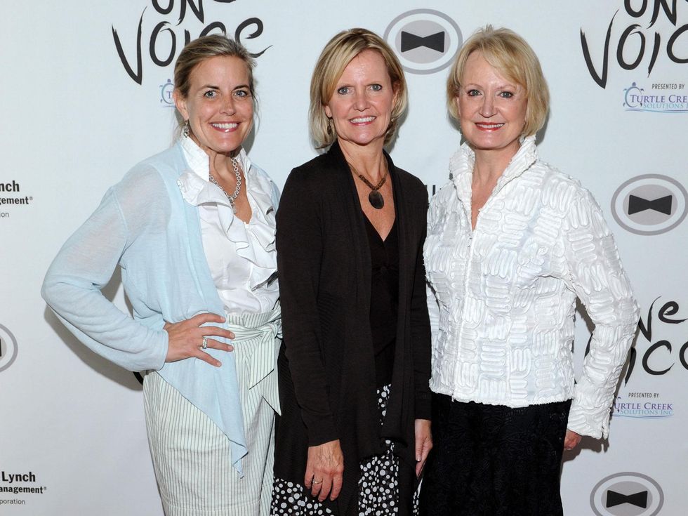 Debra Nelson, Julie Hash, Carol Meyer, Black Tie Dinner, Sneak Peek