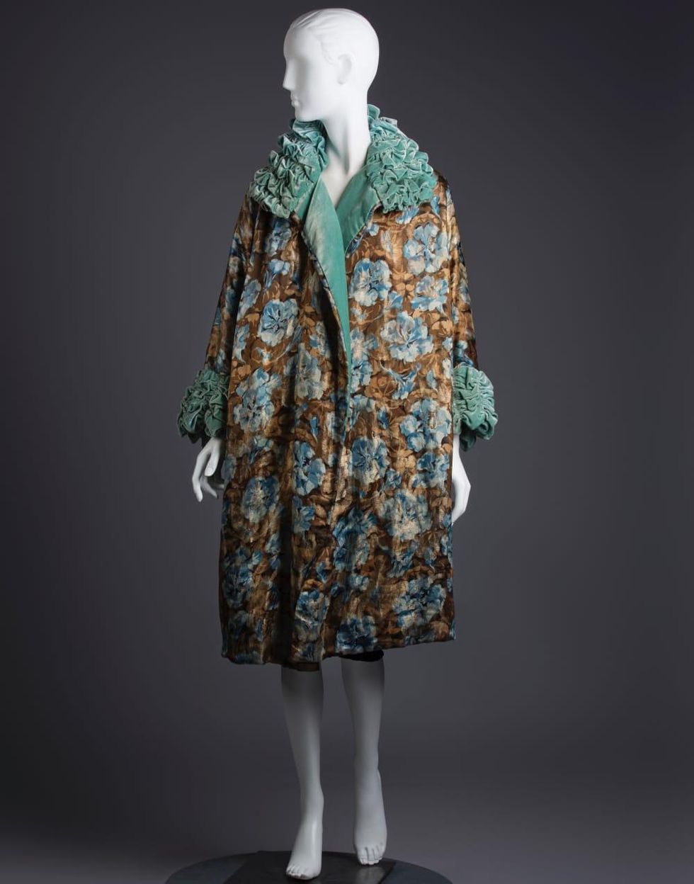 Decadence exhibition at Galleria Dallas