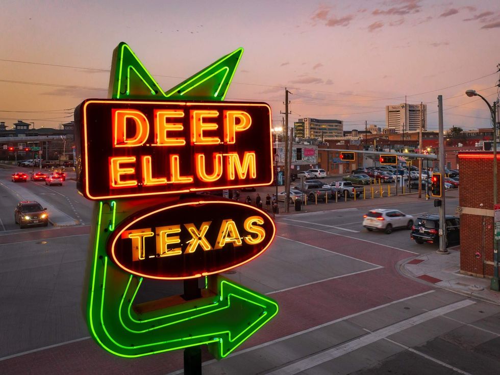 Deep Ellum sign