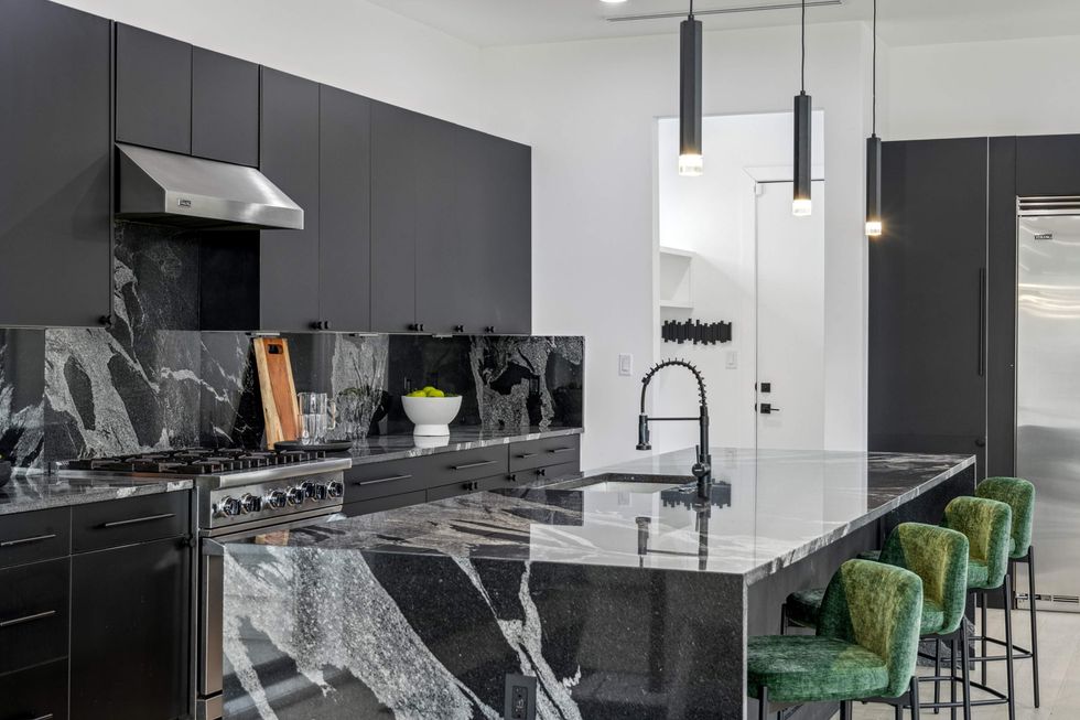 Derrick Henry's Dallas home for sale at 7307 Kaywood Drive