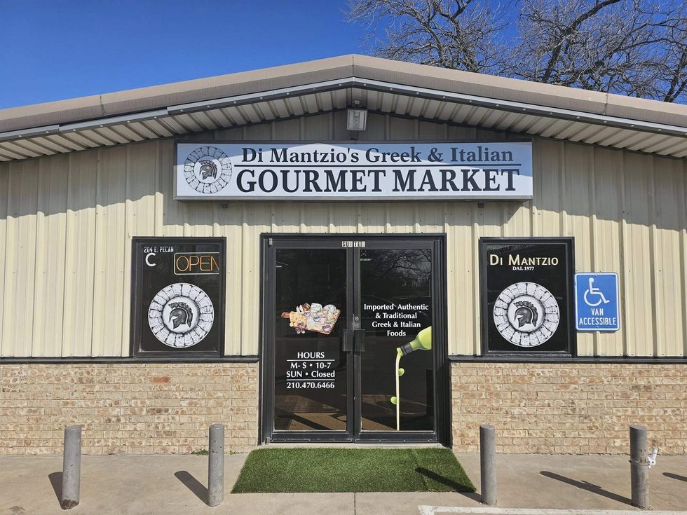 Di Mantzios Greek & Italian Gourmet Market