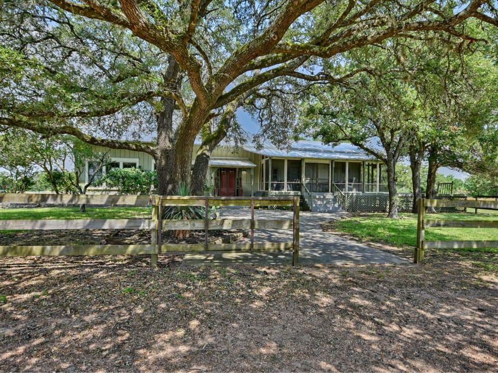 Dick DeGuerin ranch Burton for sale