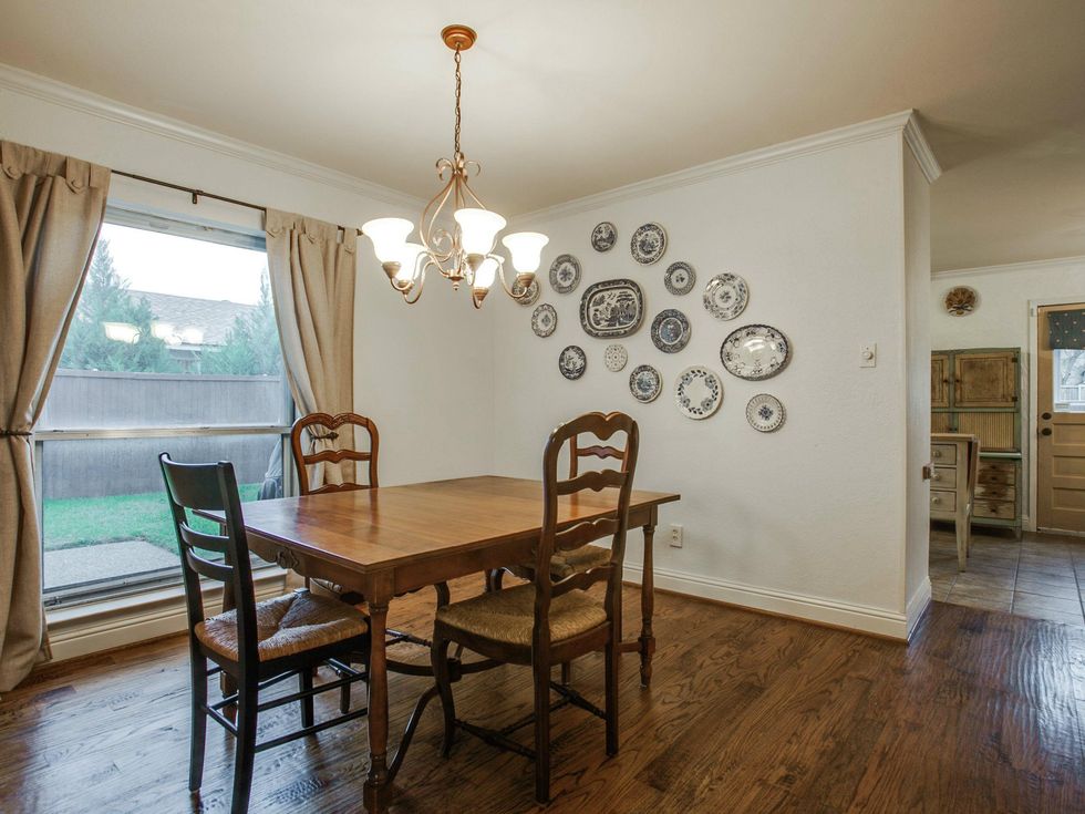 Dining room at 1500 Stoneham Place in Richardson