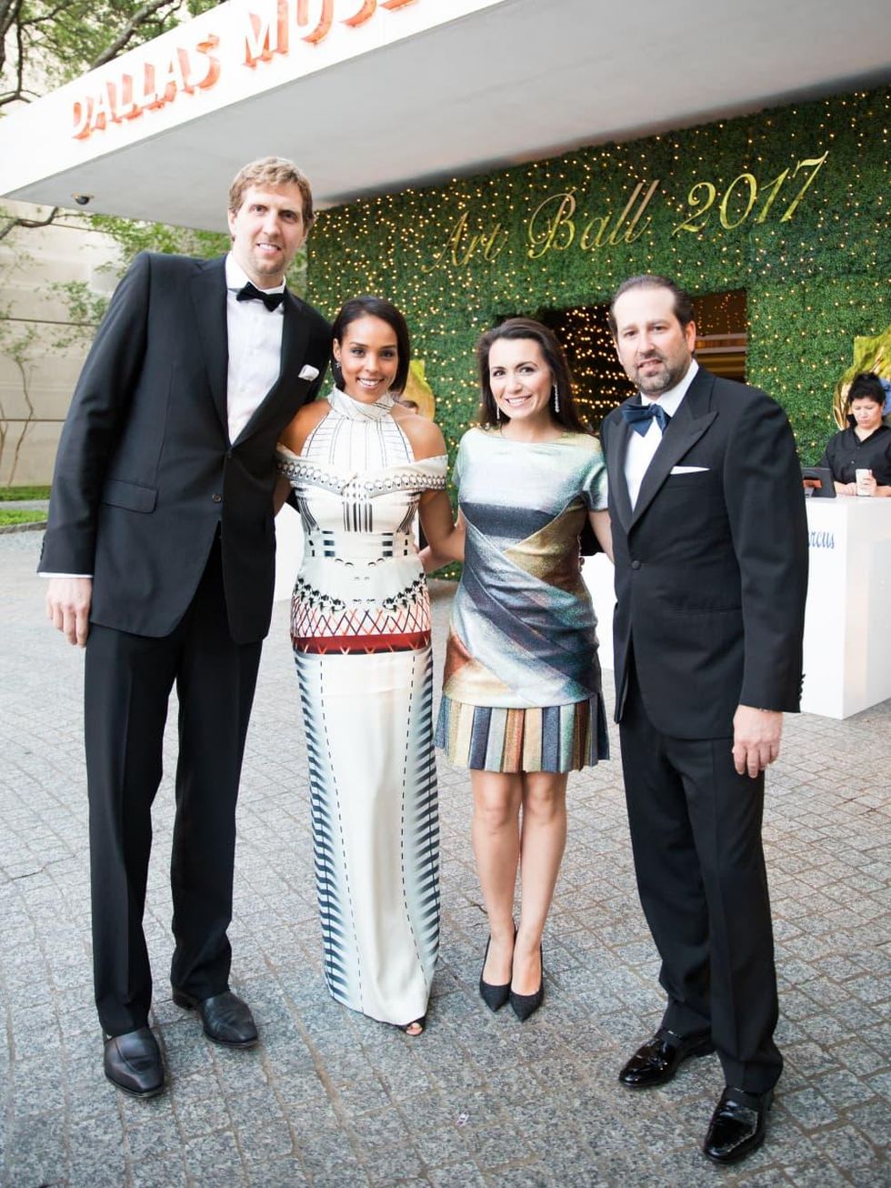 Dirk Nowitzki, Jessica Nowitzki, Kimberly Whitman, Justin Whitman