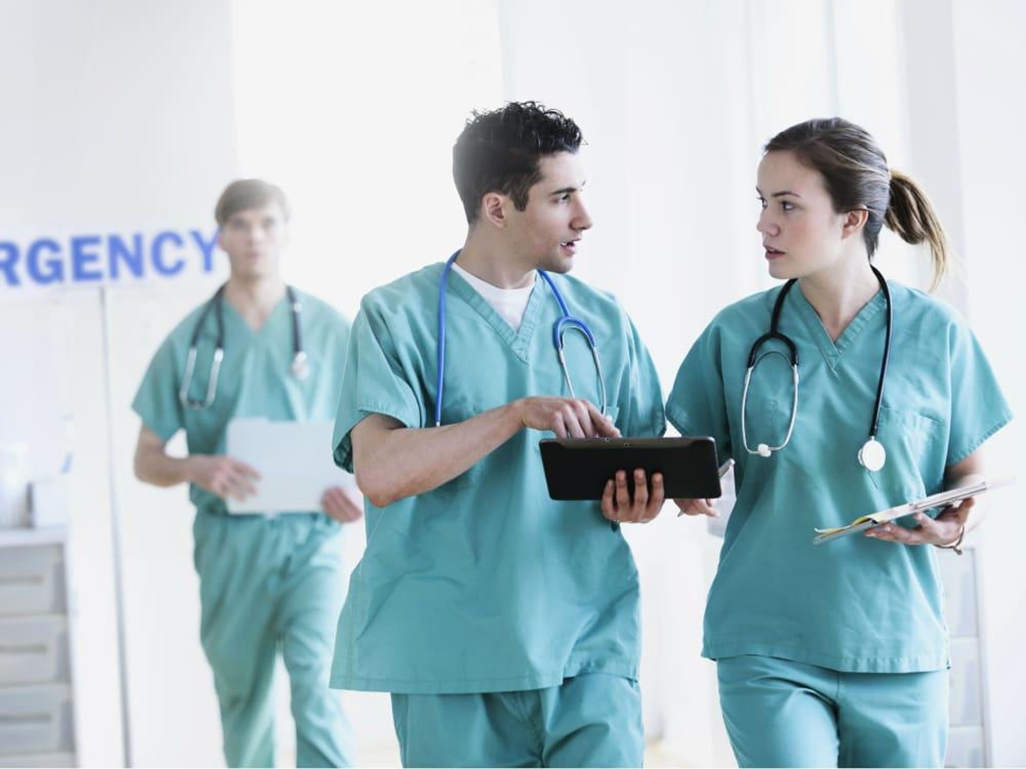 Doctors in an emergency room