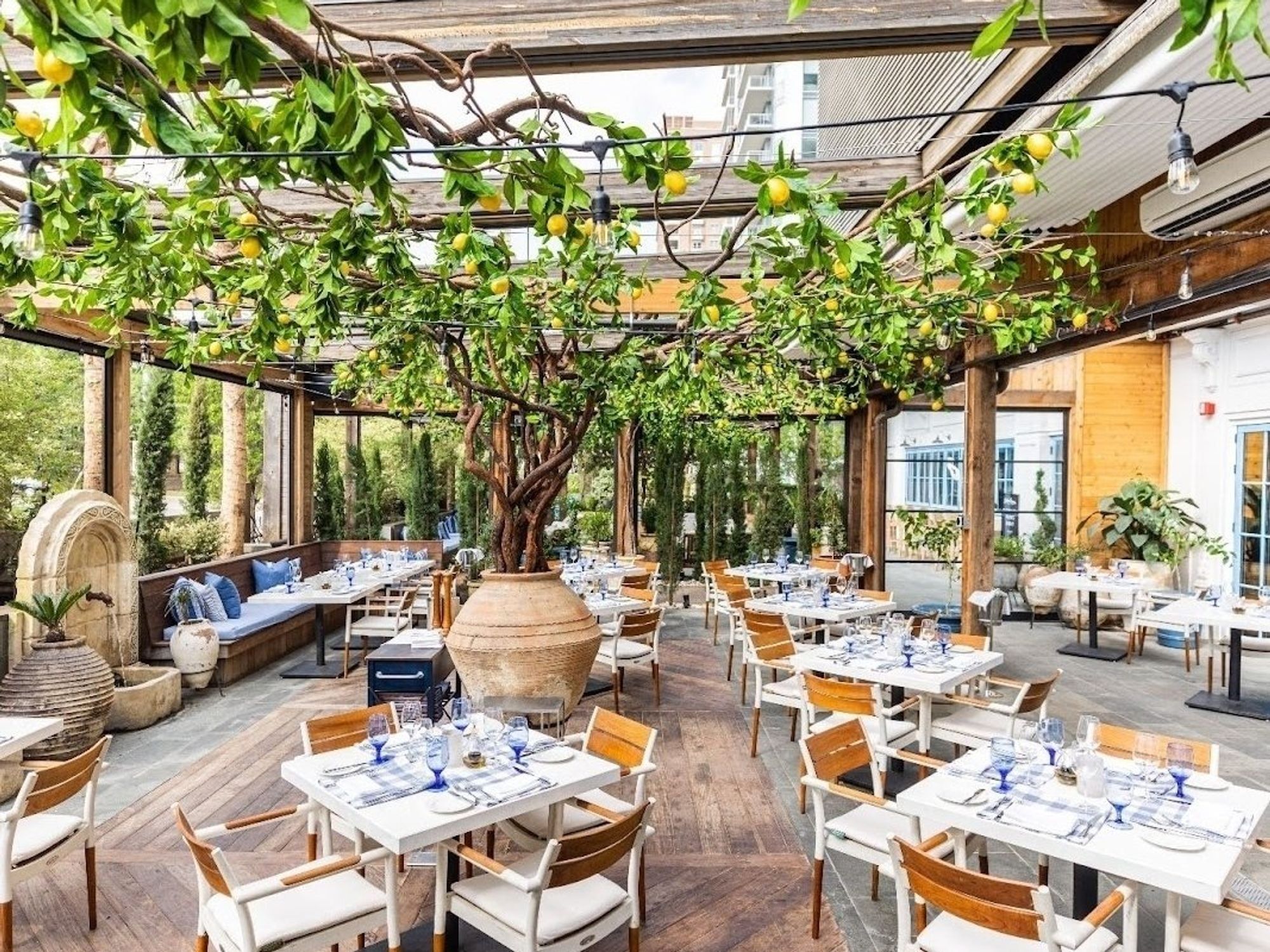 Dolce Riviera's patio