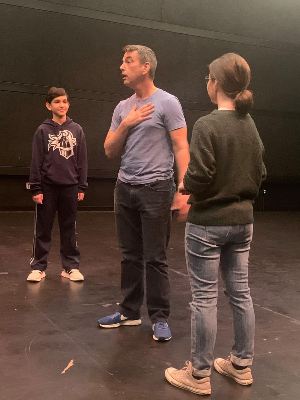 Fowler teaches the Meisner technique to student Taysir Jallad and Annie