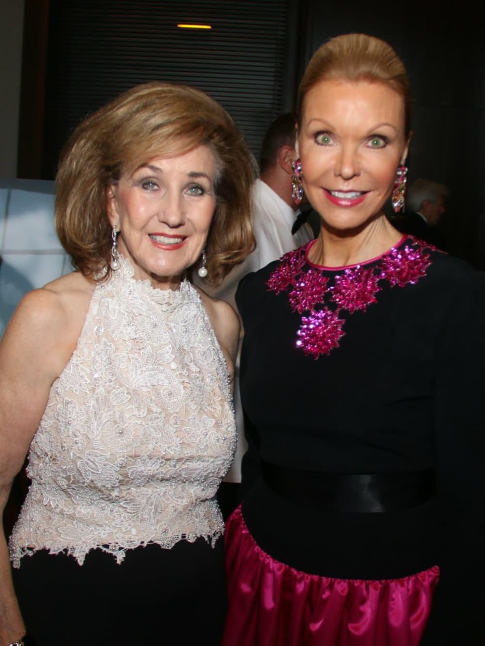 Doris Jacobs, Joyce Fox