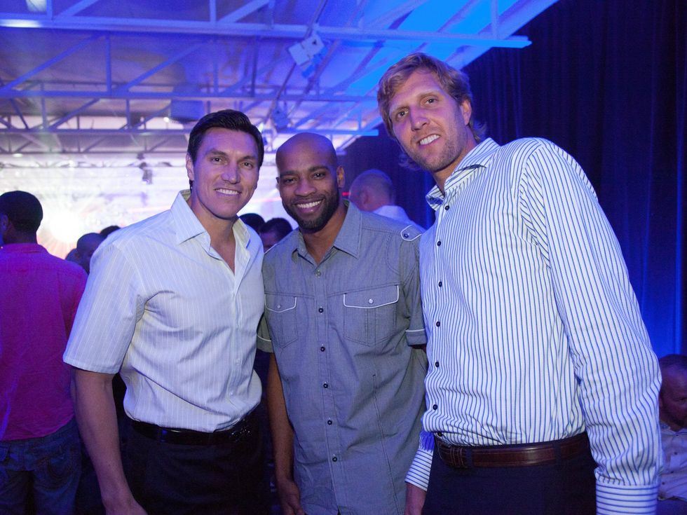 Eduardo Najera, Vince Carter, Dirk Nowitzki, Club 41