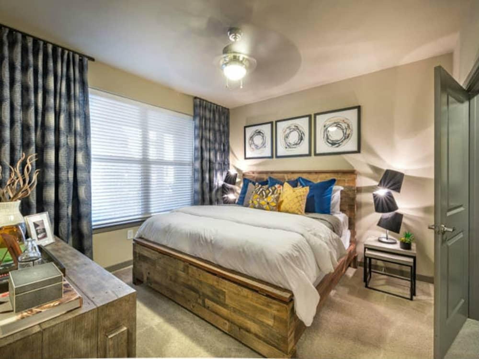 Elan City Lights Dallas apartments