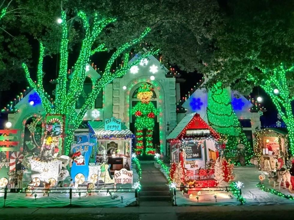 Elf Town, Loders, Deerfield Plano, Great Christmas Light Fight