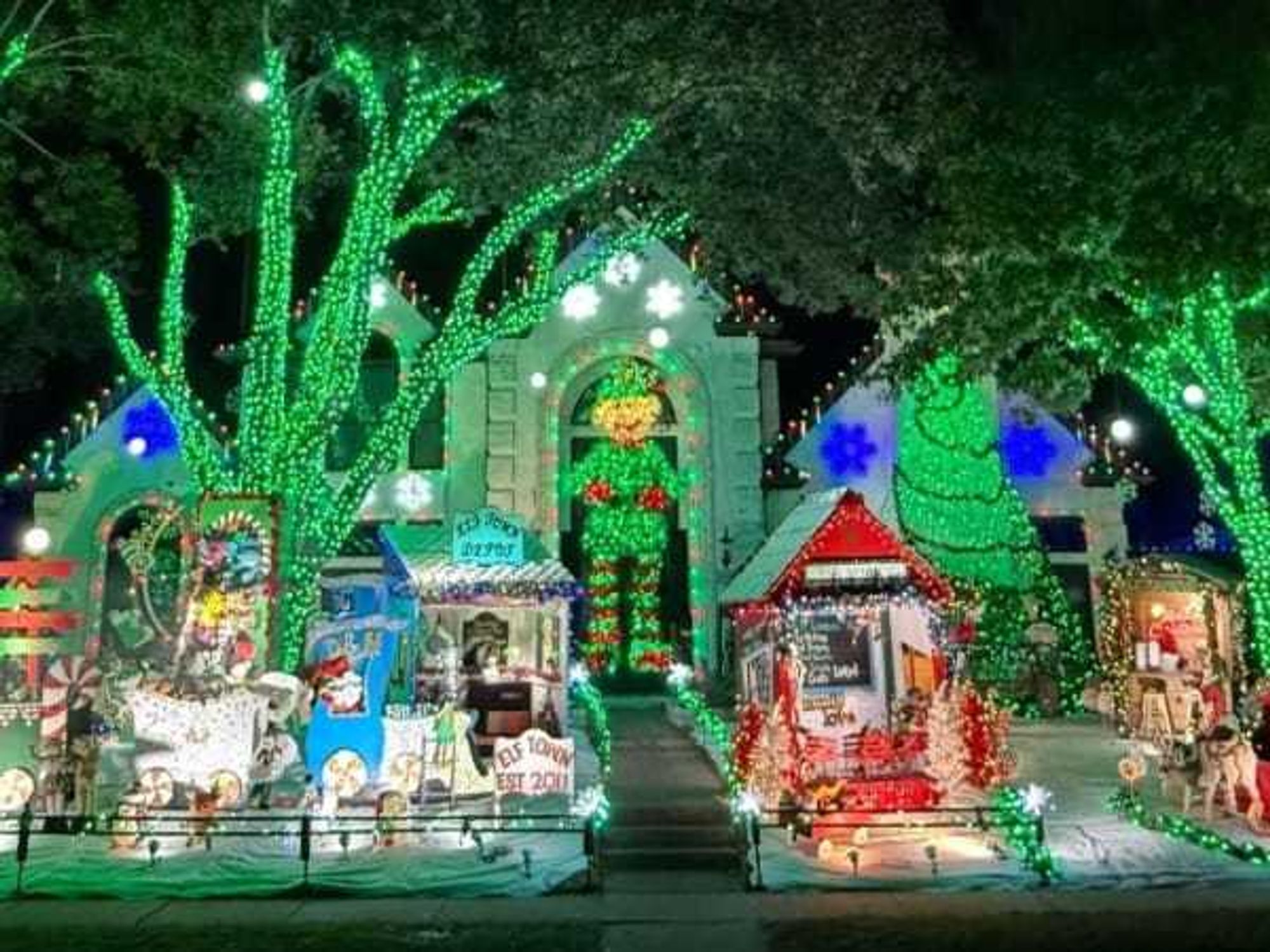 Elf Town, Loders, Deerfield Plano, Great Christmas Light Fight